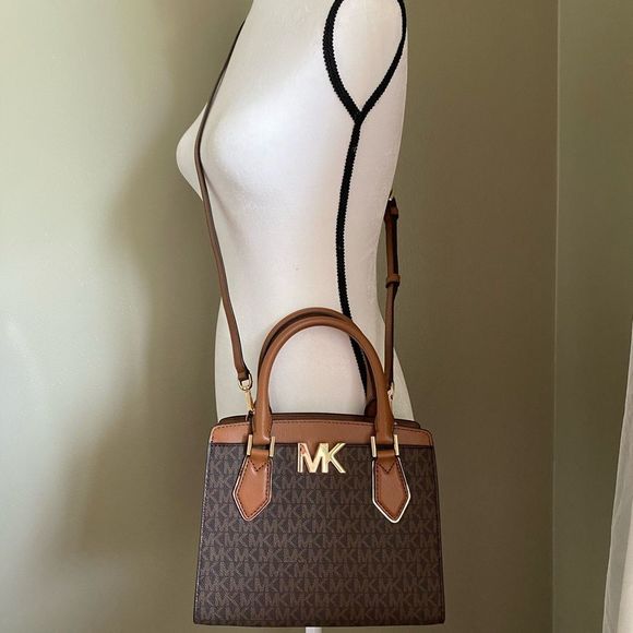Michael Kors MD messenger MOTT bag - Picture 2 of 9